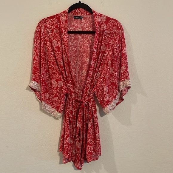 Venus Women Kimono Cardigan Large Red & White Floral Paisley Bohemian Preppy - Picture 3 of 14